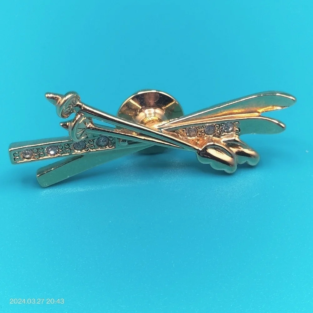 Avon Gold Tone Fashion Skis Pin Lapel 1 3/4" Clear Rhinestones Accents